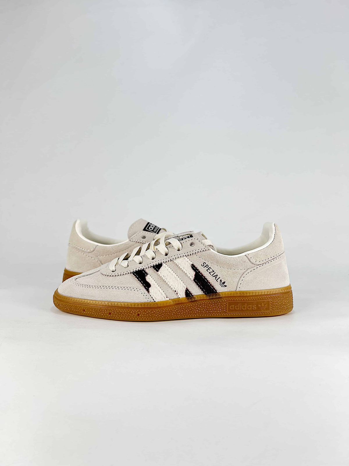 Adidas Originals Handball Spezial "Cream Cow Print Gum" Sneakers-Classic sneakers，Adidas Women's Shoe Sale / Men's Shoe Sale