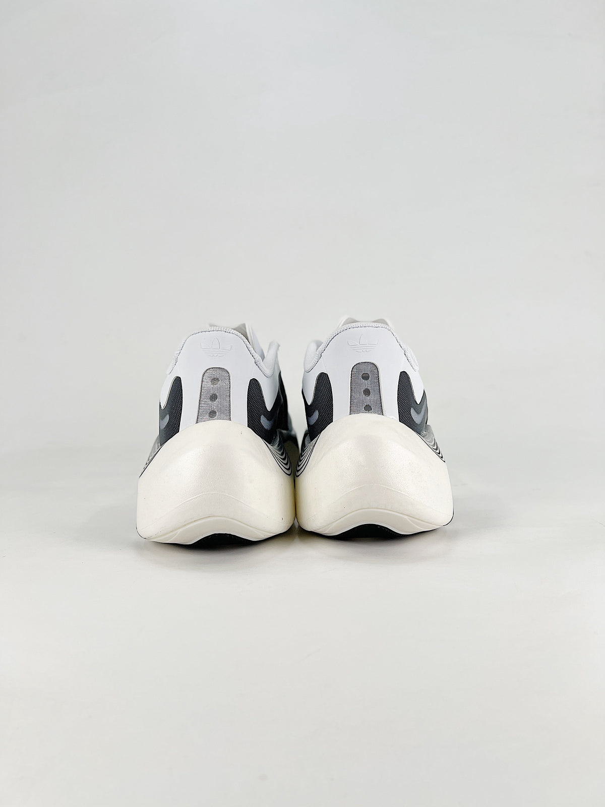 adidas Hyperboost "White Black" Unisex Running Shoes-Classic sneakers，Adidas Women's Shoe Sale / Men's Shoe Sale