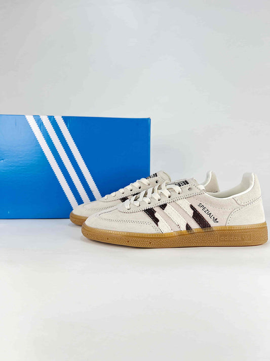 Adidas Originals Handball Spezial "Cream Cow Print Gum" Sneakers-Classic sneakers，Adidas Women's Shoe Sale / Men's Shoe Sale